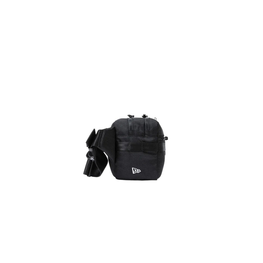 LOGO SQUARE BLACK WAIST BAG