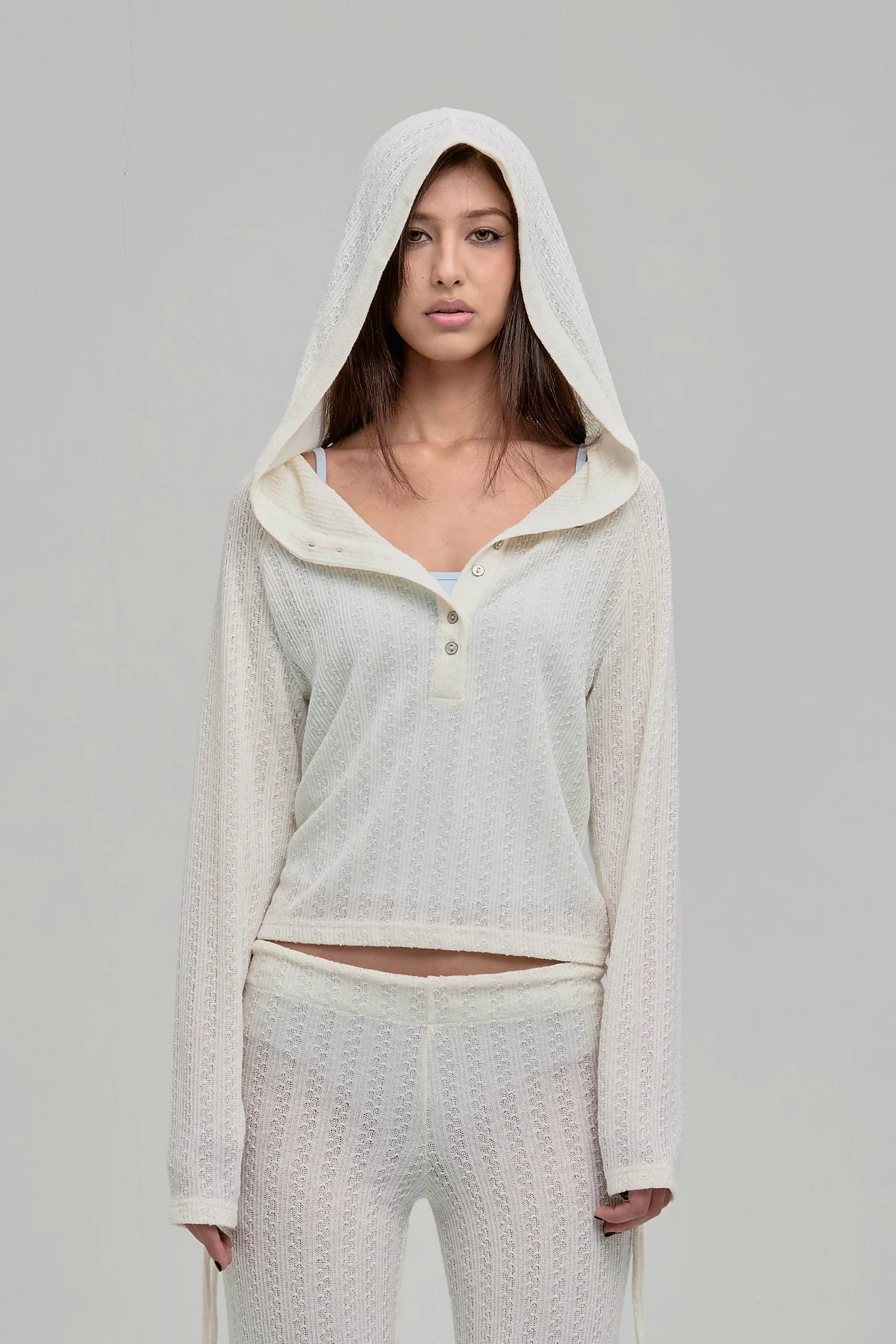 DAZED KNIT HOODIE CREAM