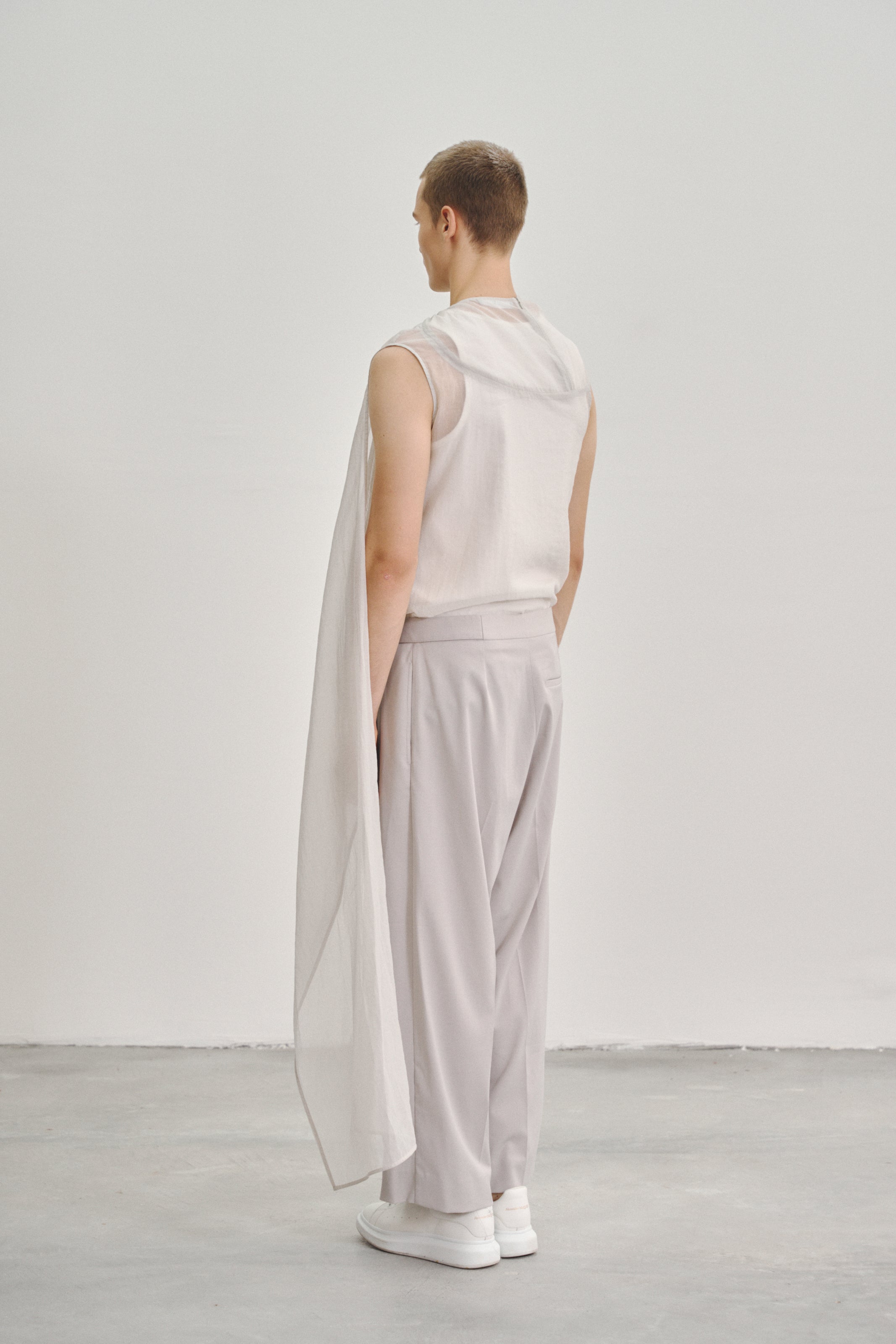 'Twisted Knot' Tunic with Long Shawl in Textured Voile Light Grey