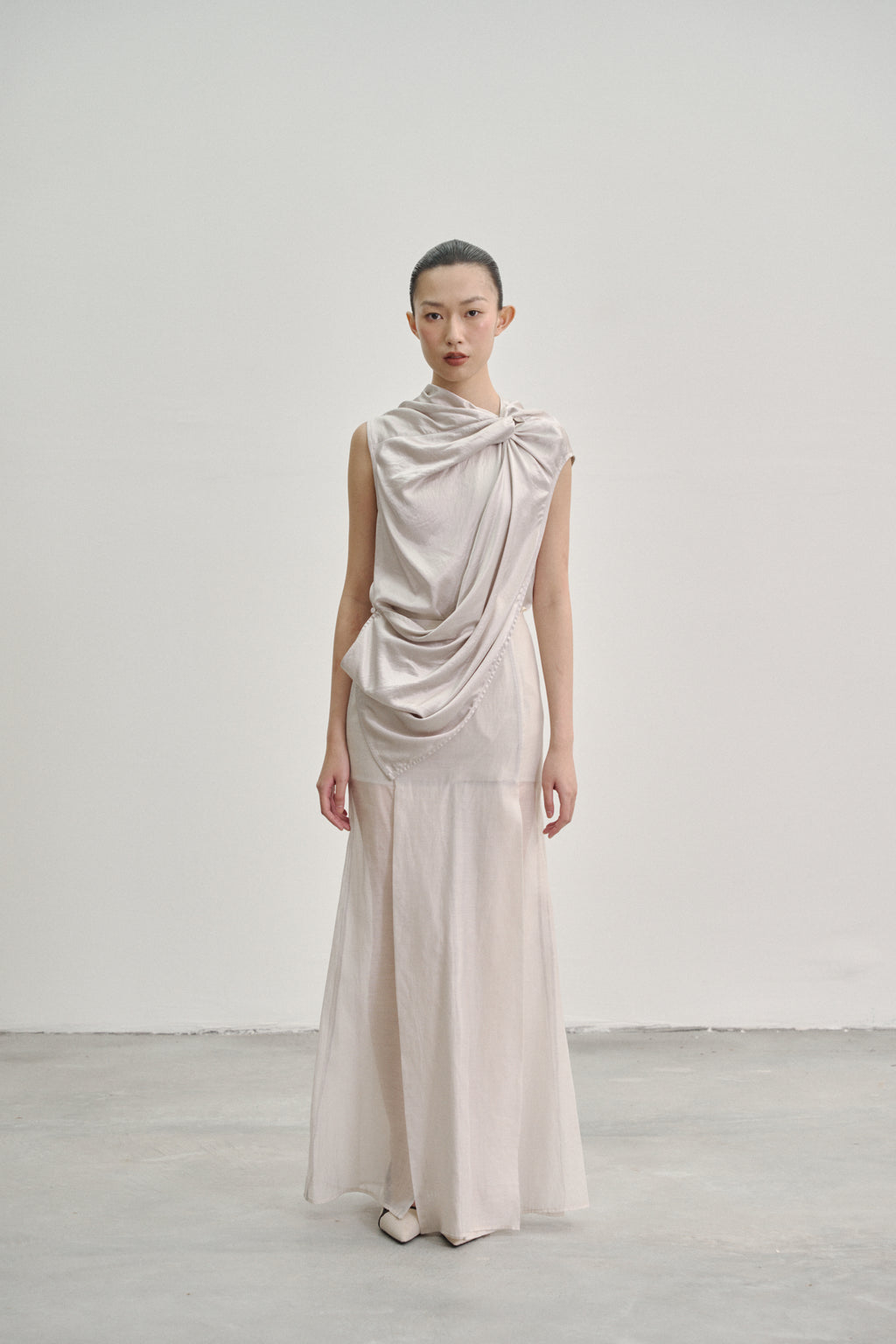 ‘Twisted Knot’ Tunic with Shawl Lapel in Cooltech Liquid Satin Grey