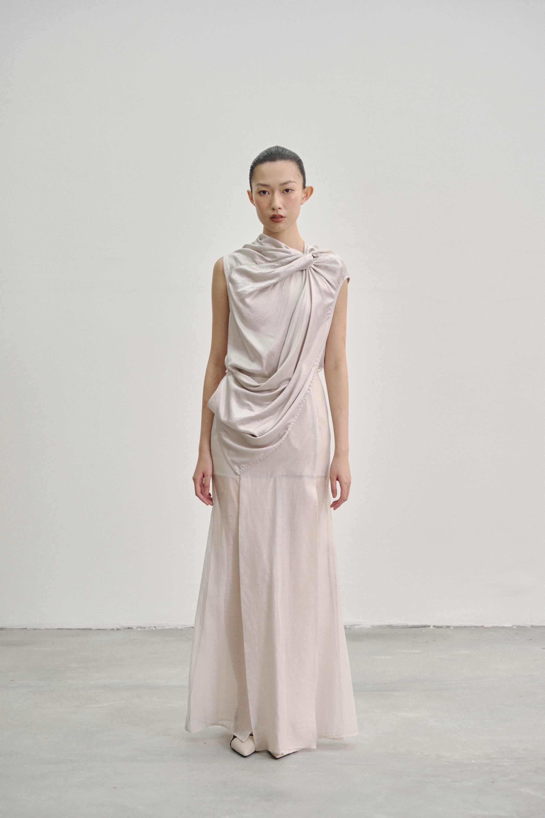 ‘Twisted Knot’ Tunic with Shawl Lapel in Cooltech Liquid Satin Grey