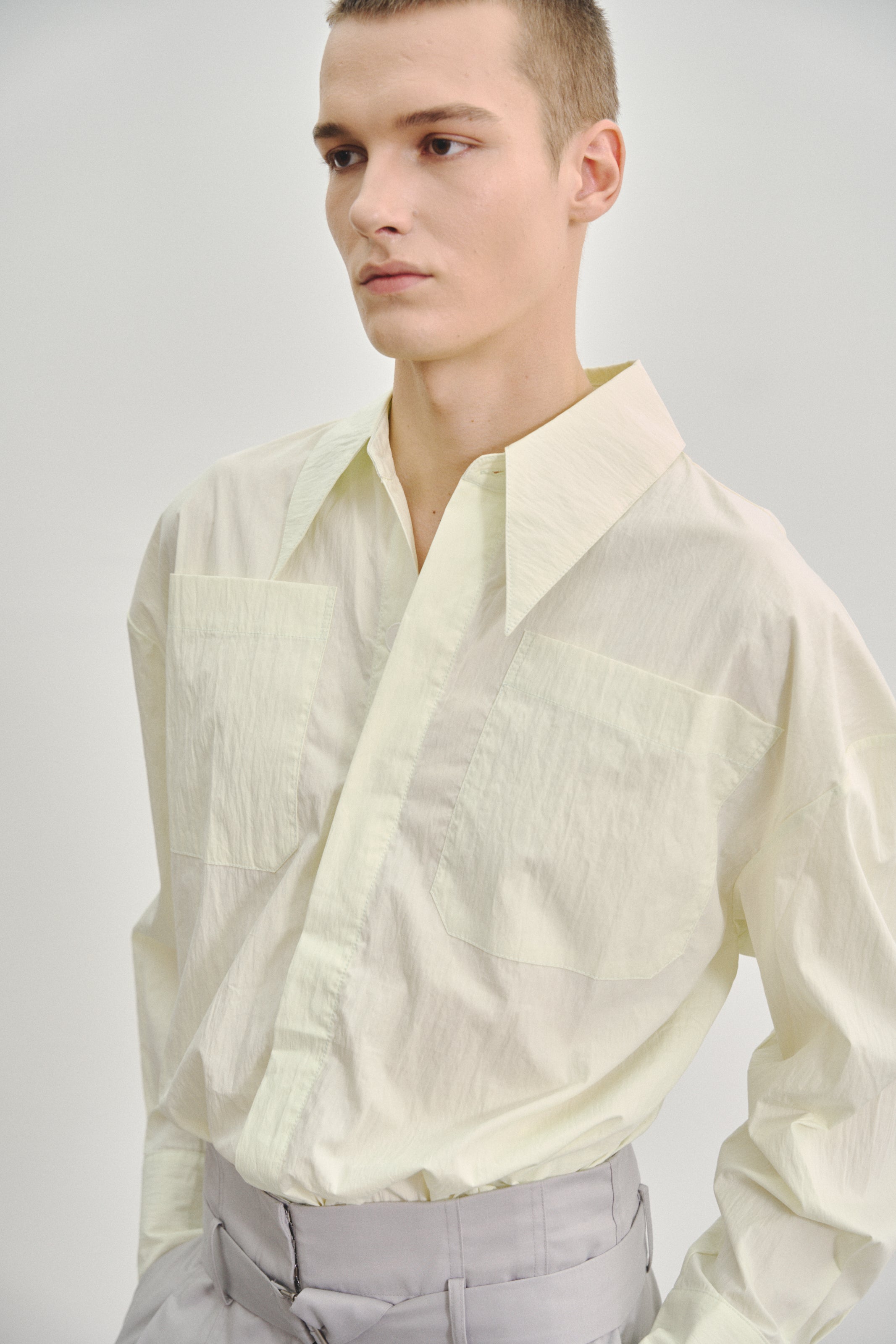 "JONA" OVERSIZED SHIRT HONEYDEW
