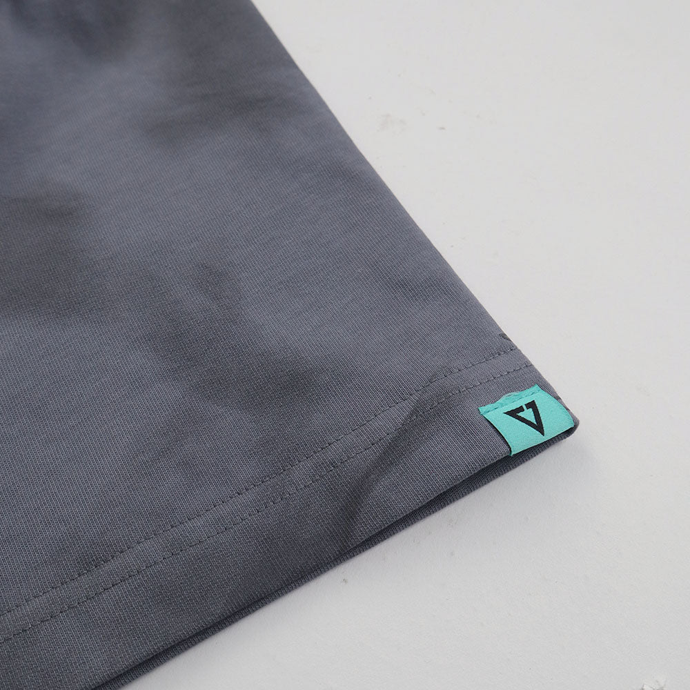 R//W BADGES BPXY TEE