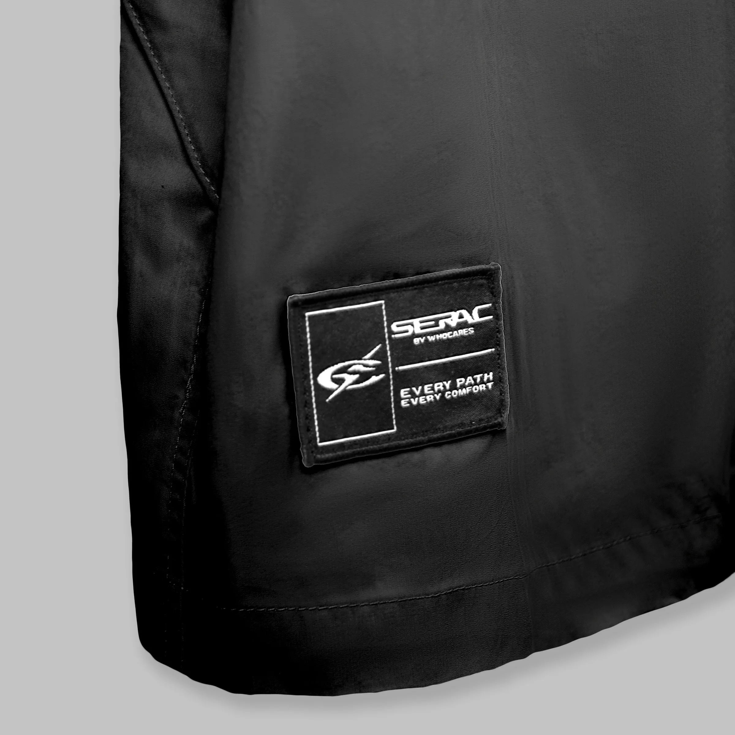 Serac Slit Shirt Black