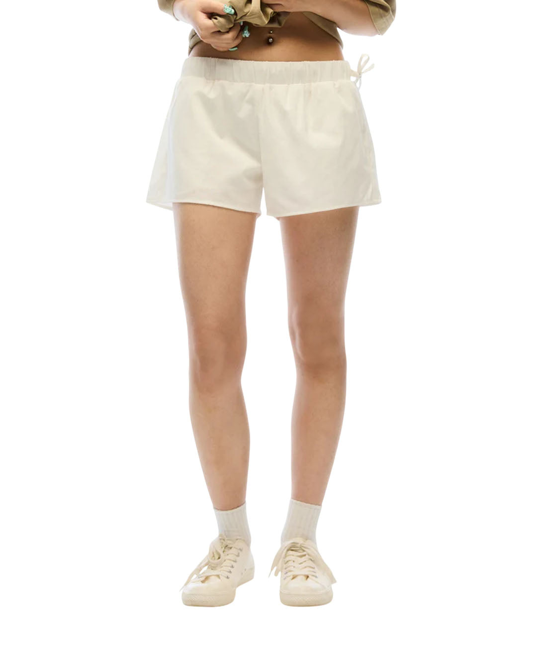WANGTHIAN LOW WAIST SHORT PANT WHITE