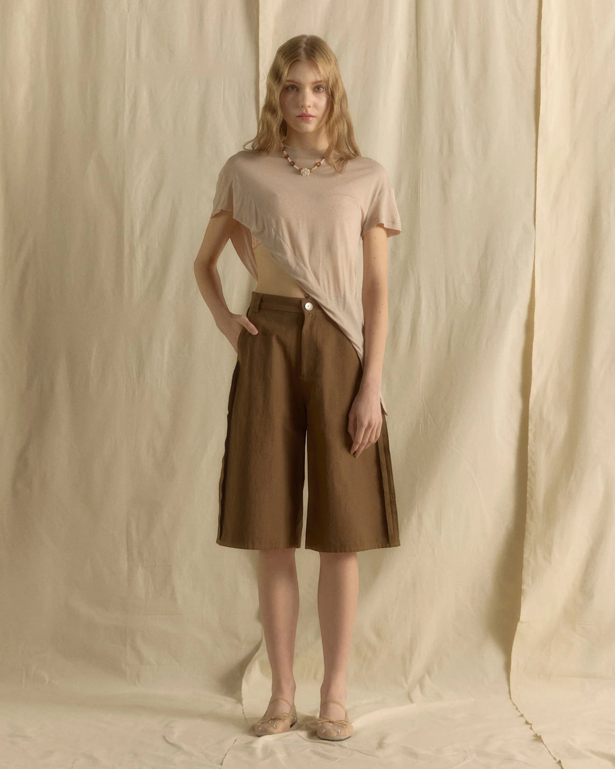 ONE SIDE SHOULDER TOP TAUPE