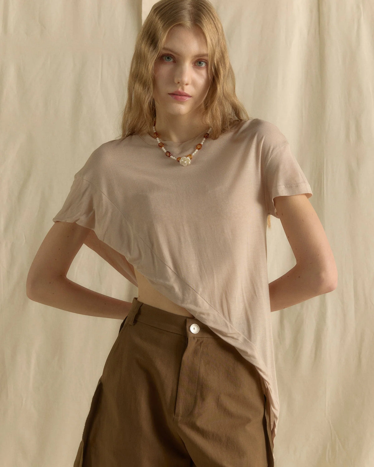 ONE SIDE SHOULDER TOP TAUPE