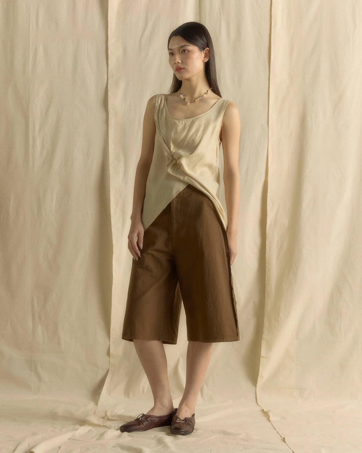ASYMMETRIC LONG TOP LIGHT PEAR