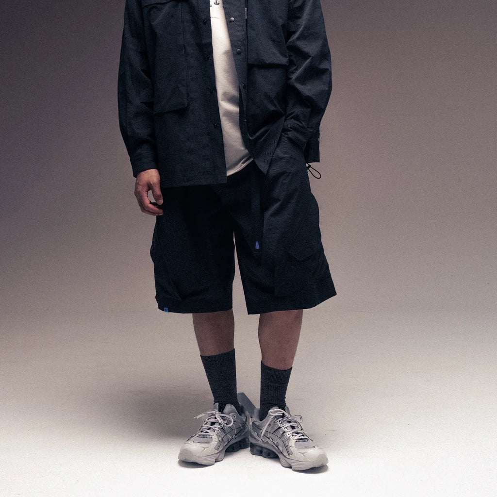 SEERSUCKER CARGO SHOTYS NYLON BLACK
