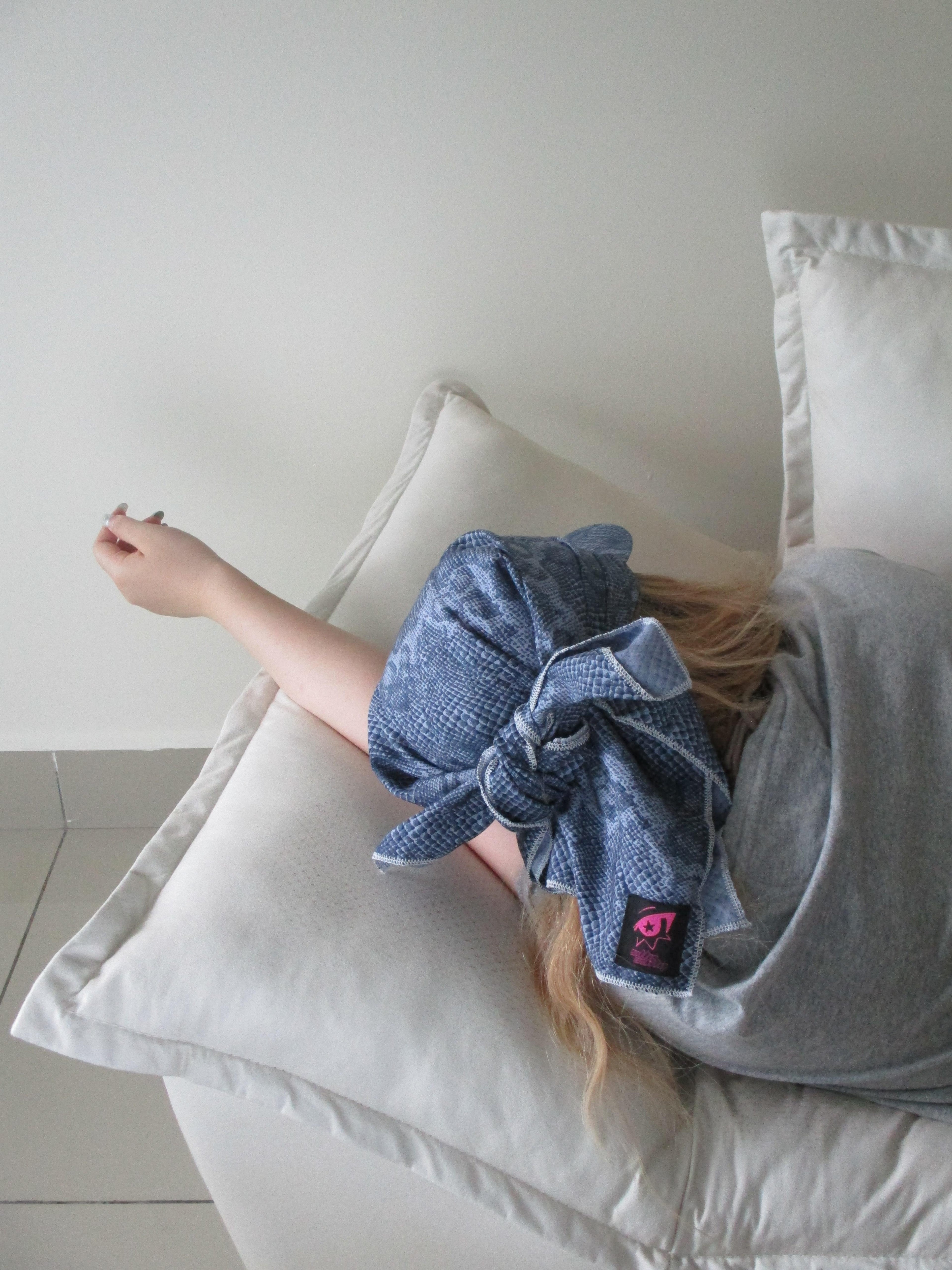 SILLYSALLY Snake Skin Scarf Hat