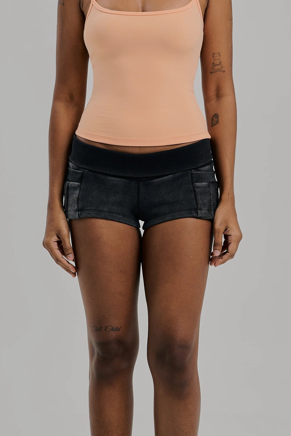 BRIGADE SHORT COAL BLACK