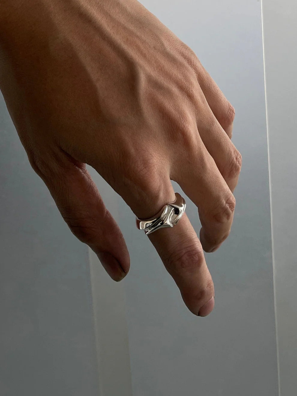 HELIX BOLD RING