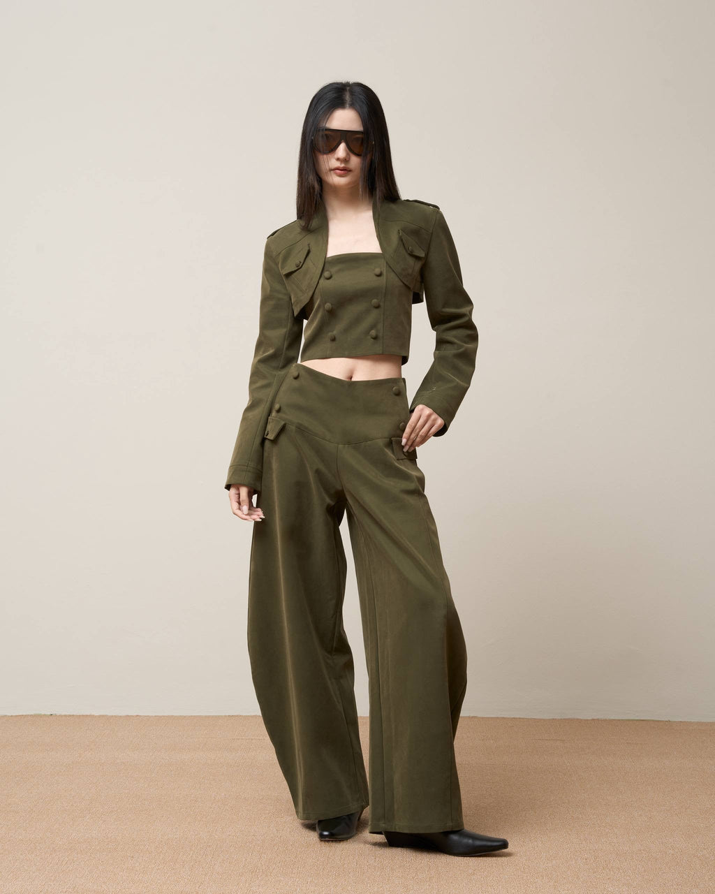 BUTTON CROPPED JACKET BLACK