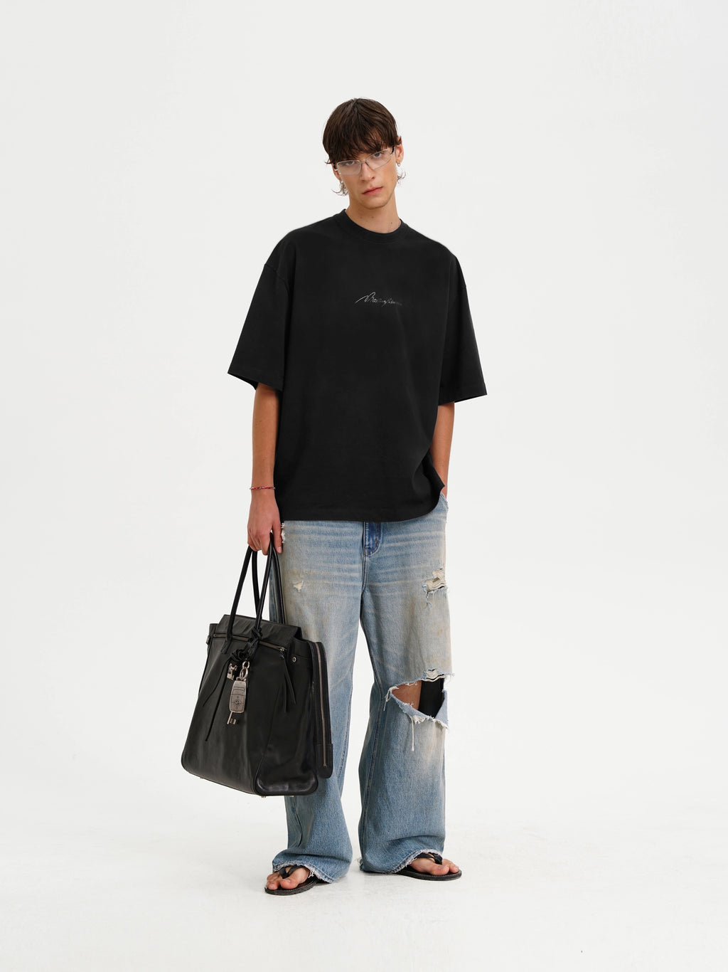 MASONPRINCE FIREWORKS 26 EARLY SPRING RHINESTONE DISTRESSED TEE