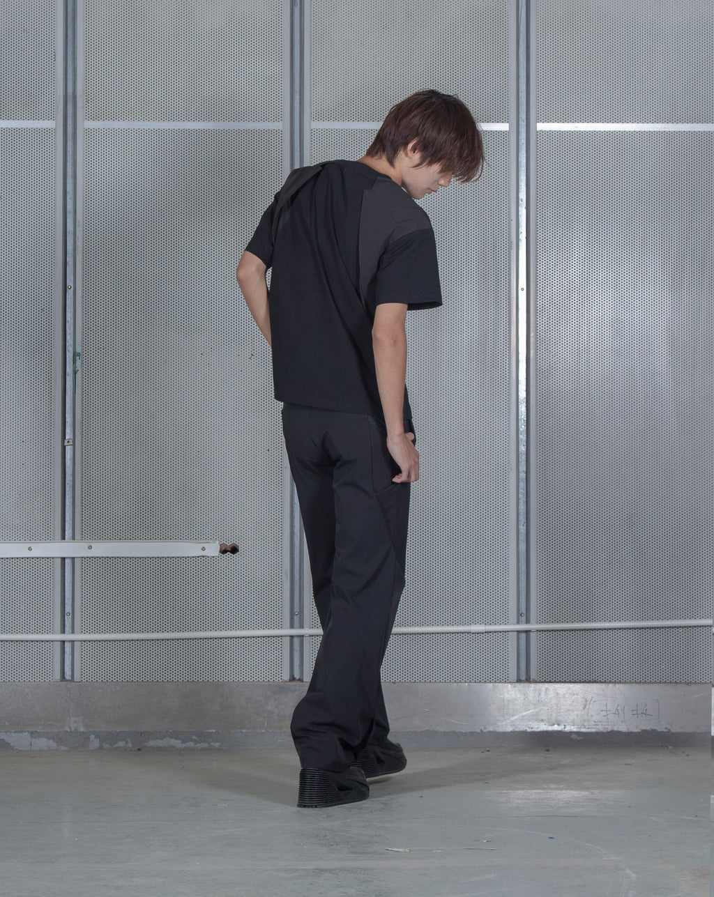 NOTINLIST LV.0 EXO T-SHIRT Y BLACK