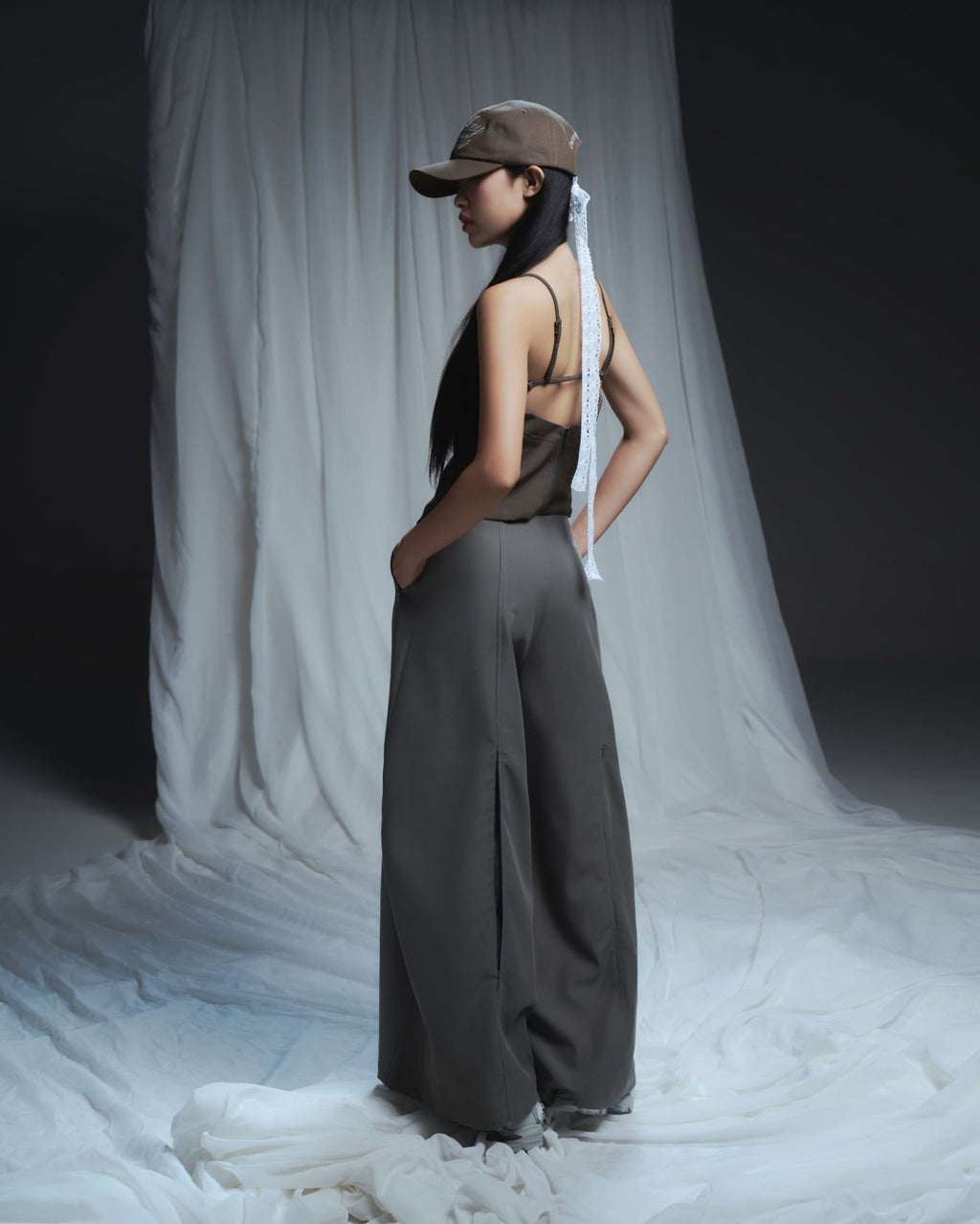 LUDOVIC PANTS GREY