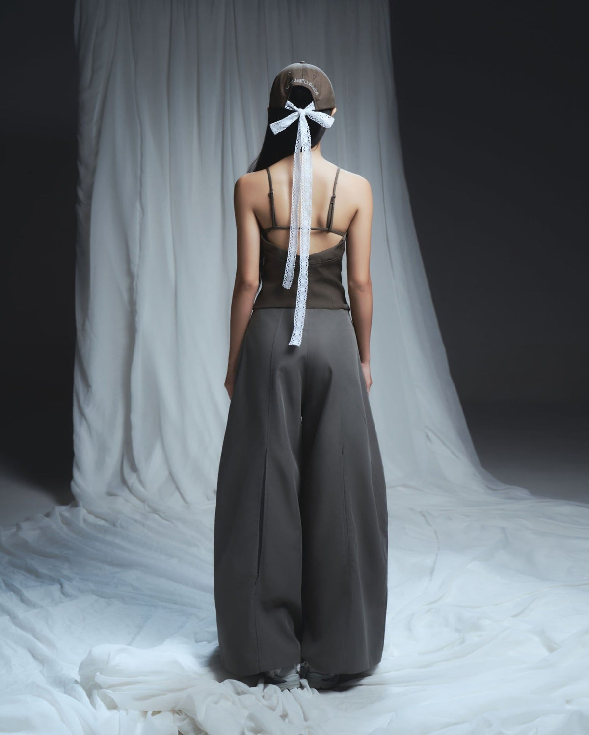 LUDOVIC PANTS GREY