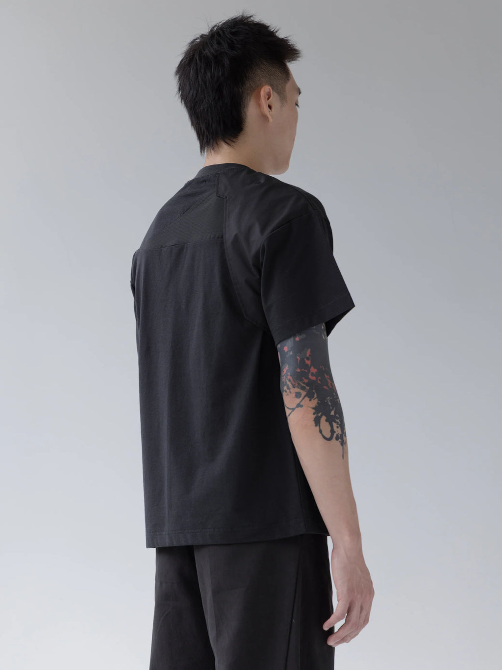 LV.1 EXO T-SHIRT Y BLACK