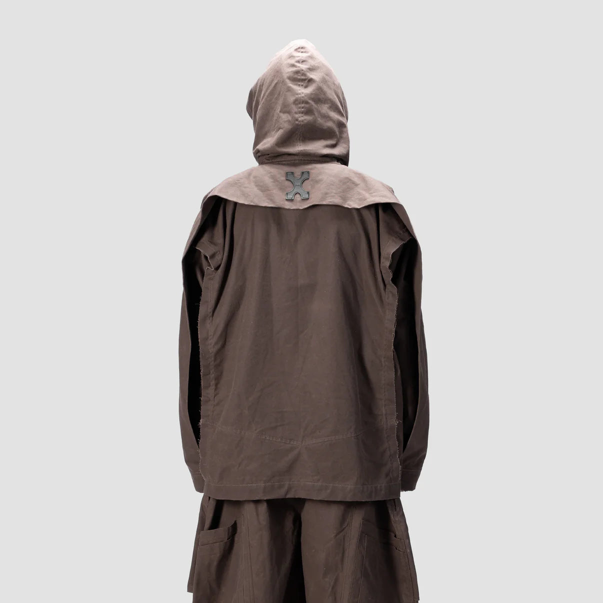 BACK PLEATED HOODED SHIRT - BROWN