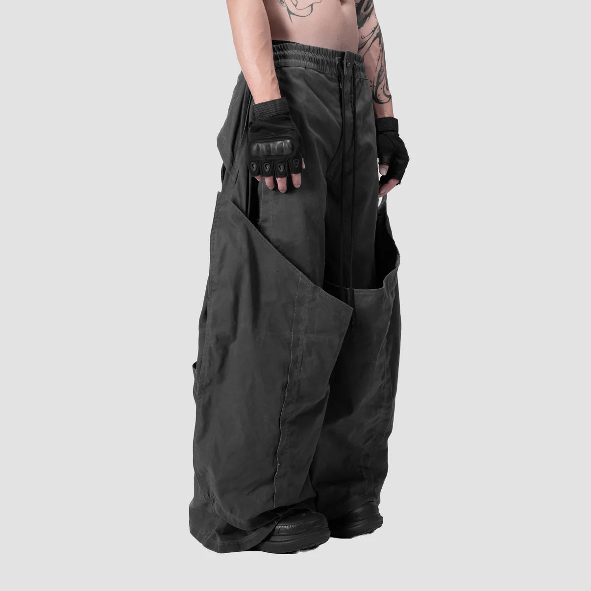 DOUBLE LAYERED PANTS - GREY