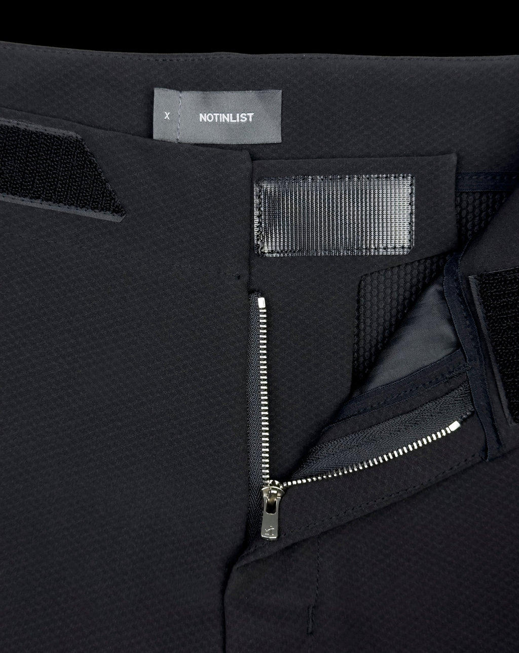 LV.1 Technical Pants Dark X