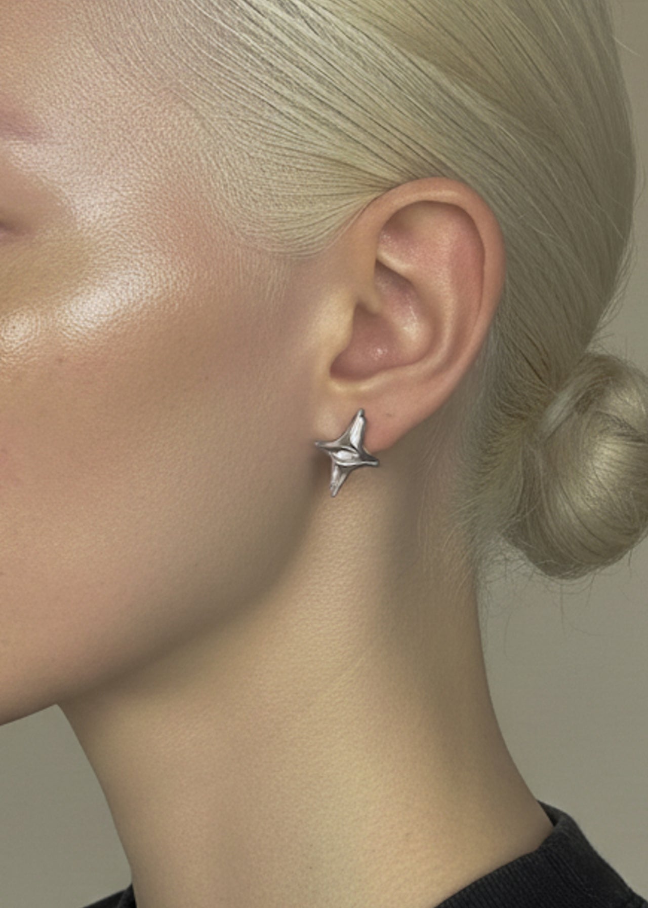 RIFT HELIX EAR-STUDS