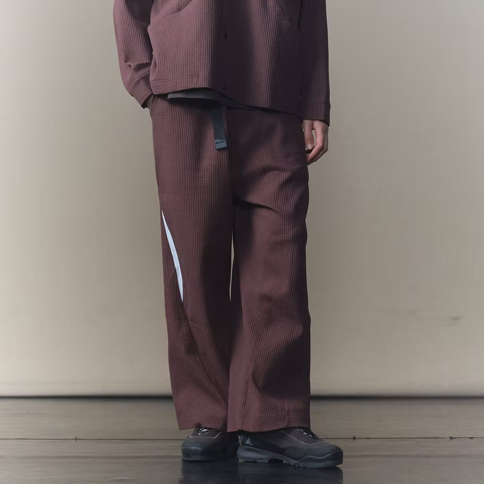 WANDERER GRID PANTS DARK BROWN