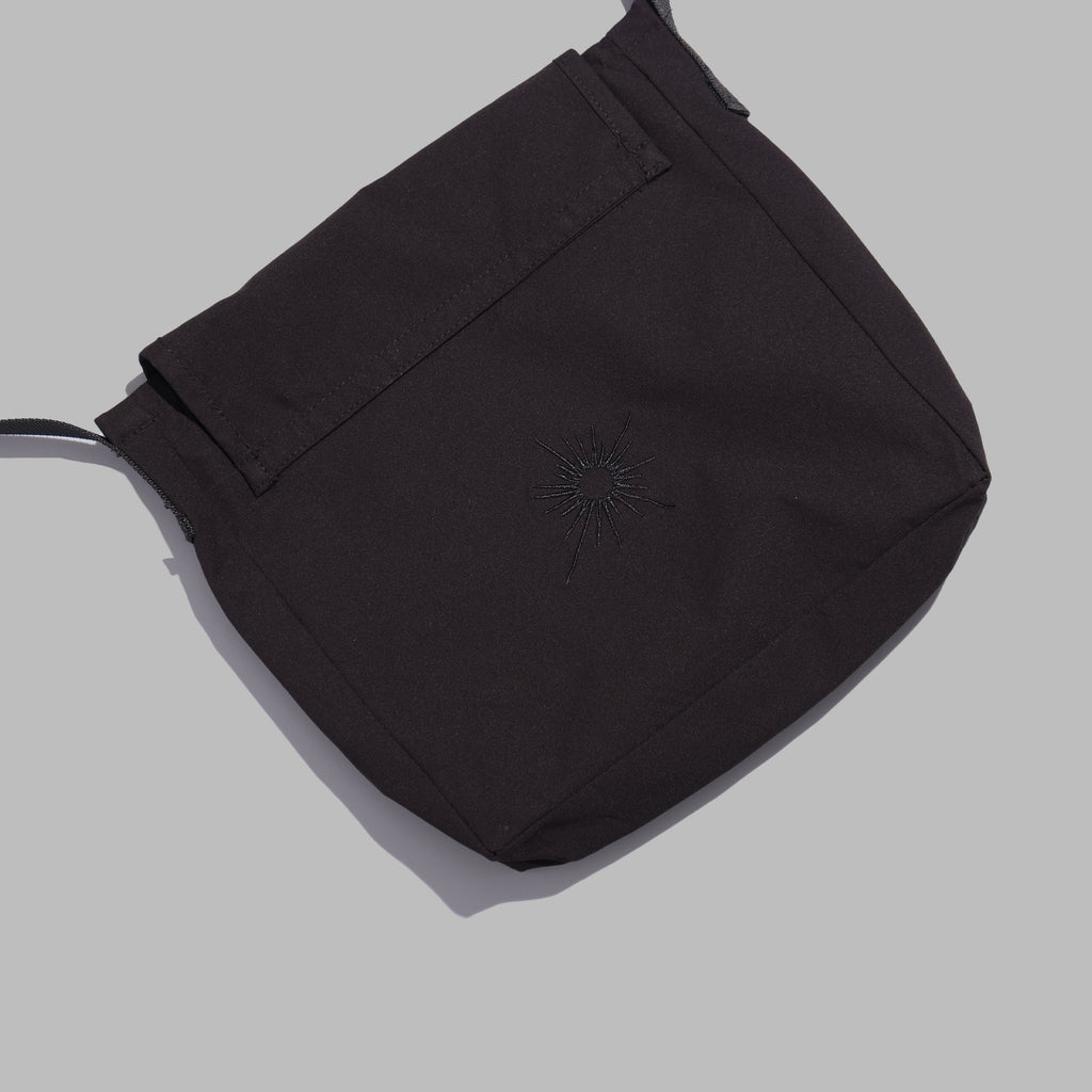 Shuren Pouch Bag / Teflon™ - Black