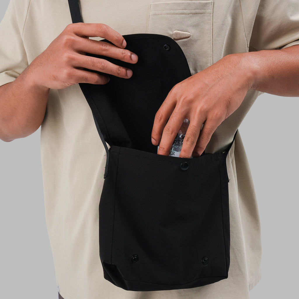 Shuren Pouch Bag / Teflon™ - Black