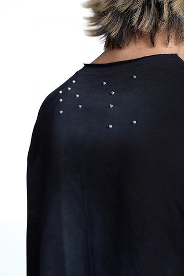 STUDDED LONG SLEEVES