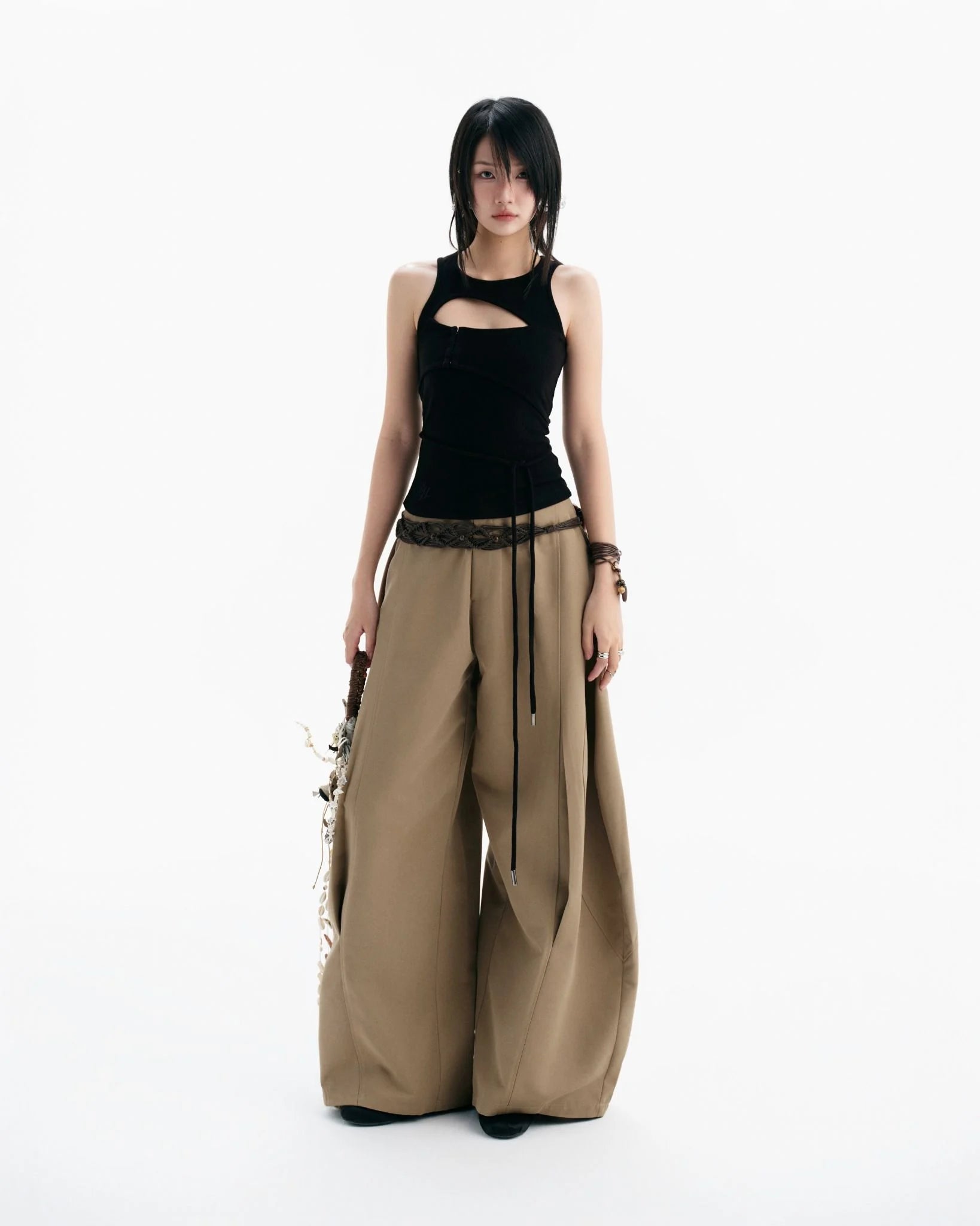 CONRAD SLEEVELESS TOP BLACK
