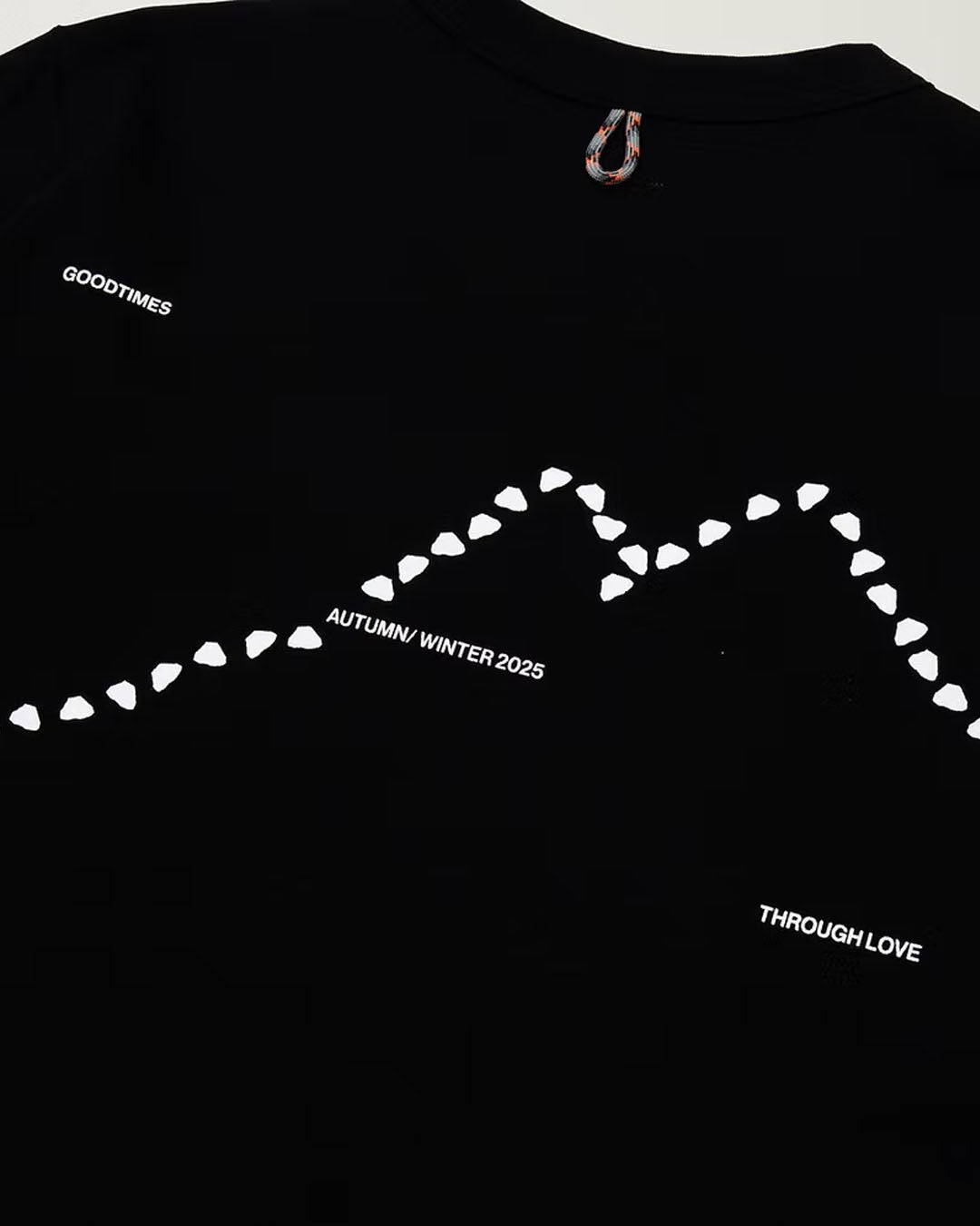 THROUGH LOVE TEE BLACK