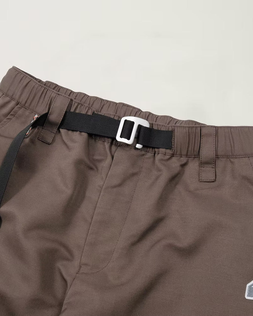 PEAK CHINO ASH BROWN