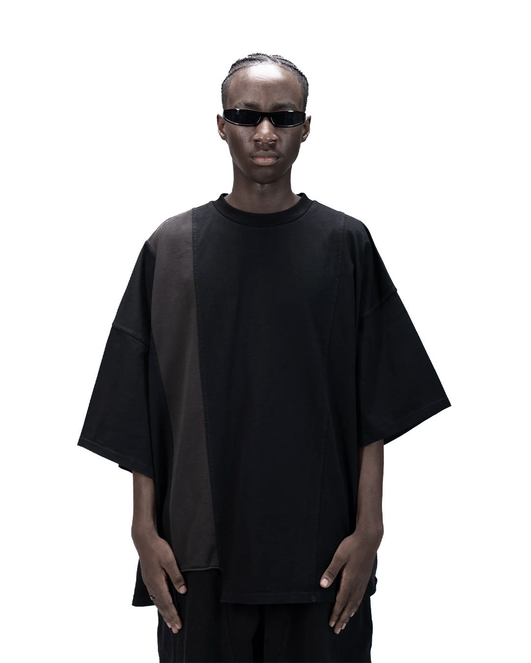ASYMMETRICAL T-SHIRT - BLACK