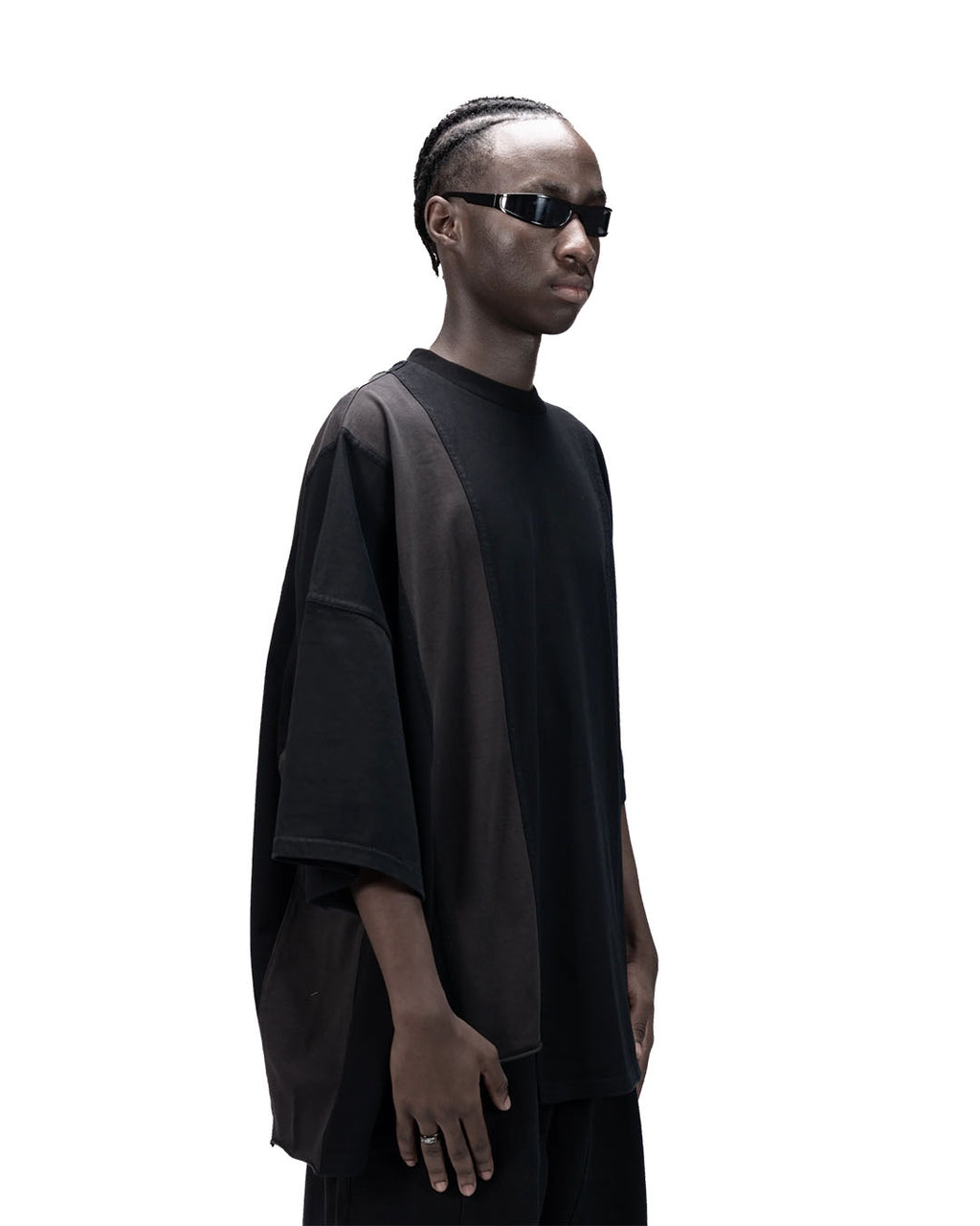 ASYMMETRICAL T-SHIRT - BLACK