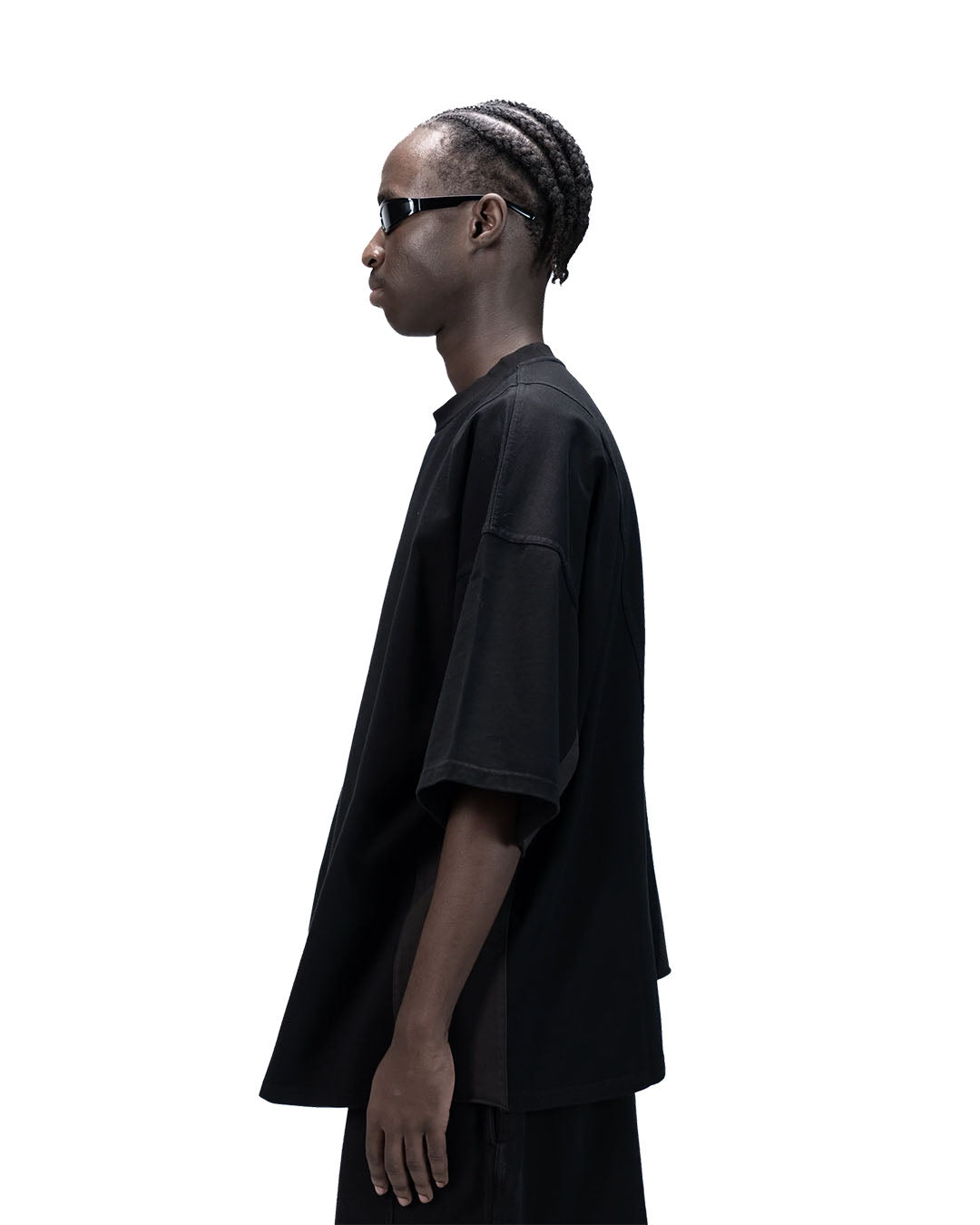 ASYMMETRICAL T-SHIRT - BLACK