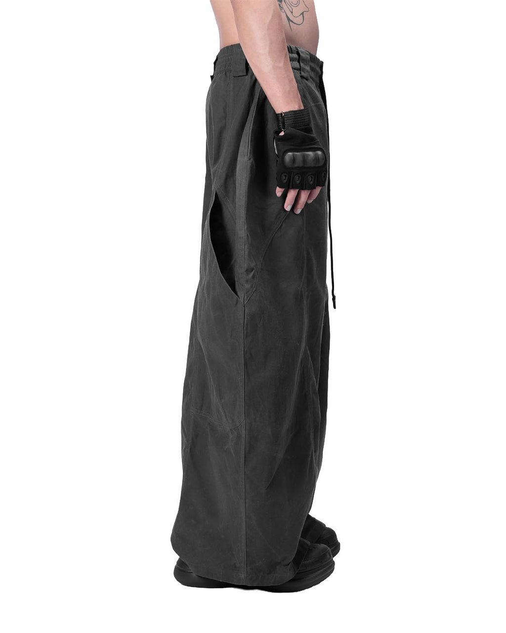 SPLIT CURVE PANTS - GREY