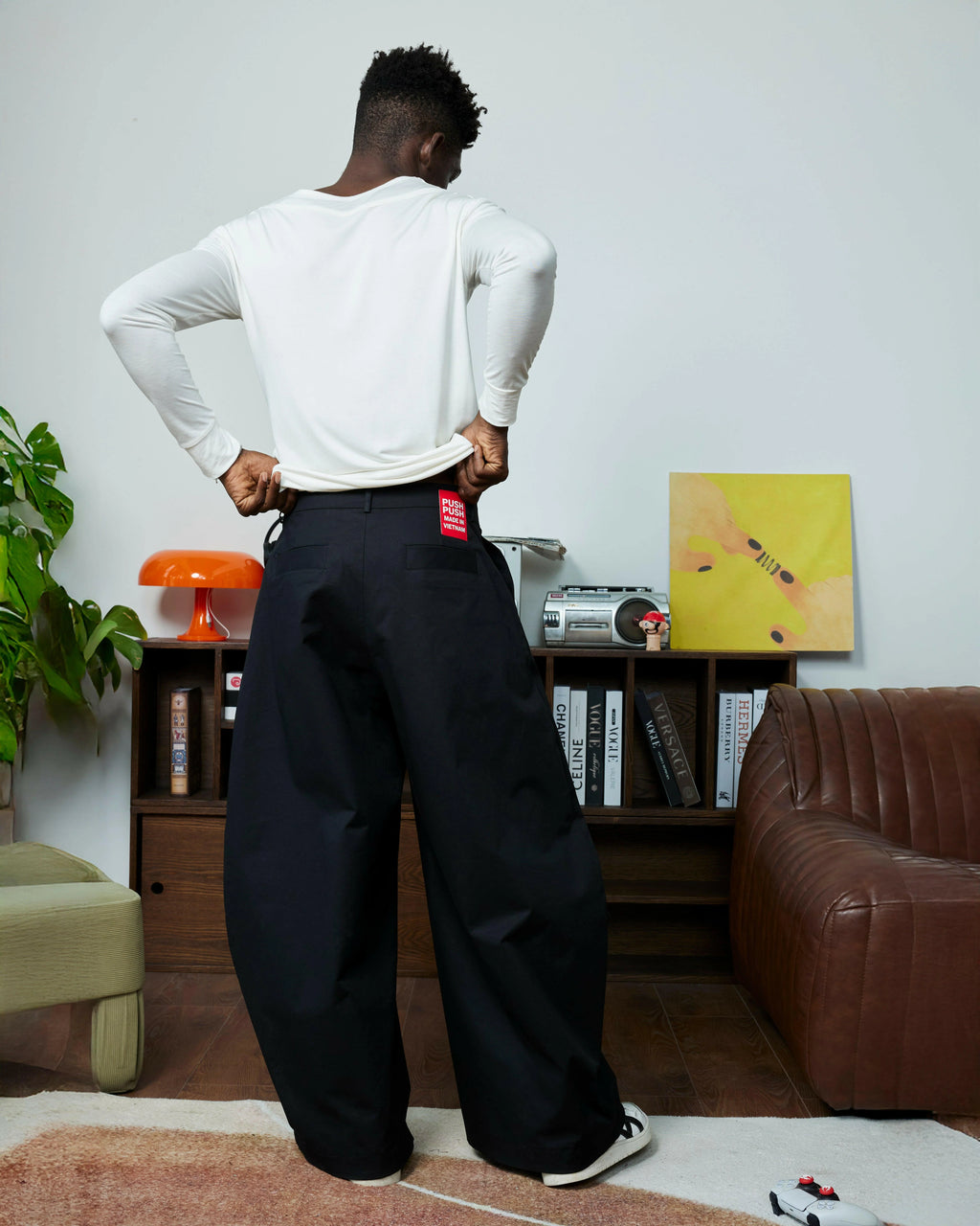 KHAKI PANTS BLACK