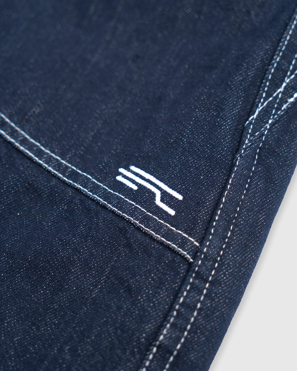 UNDER KNEE SHORT DENIM
