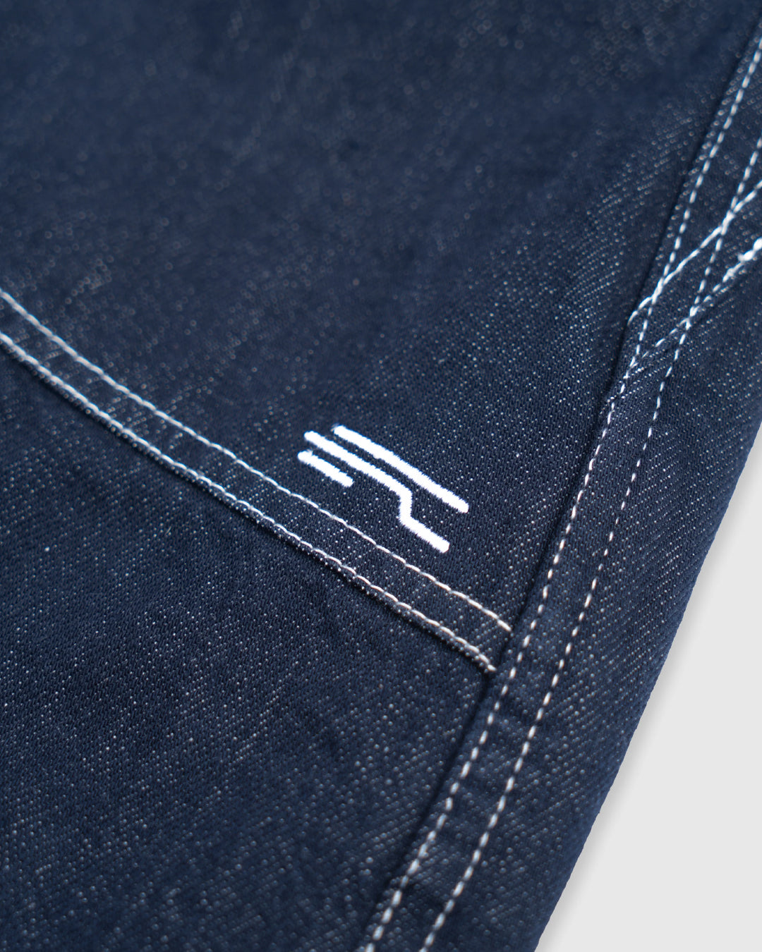 UNDER KNEE SHORT DENIM
